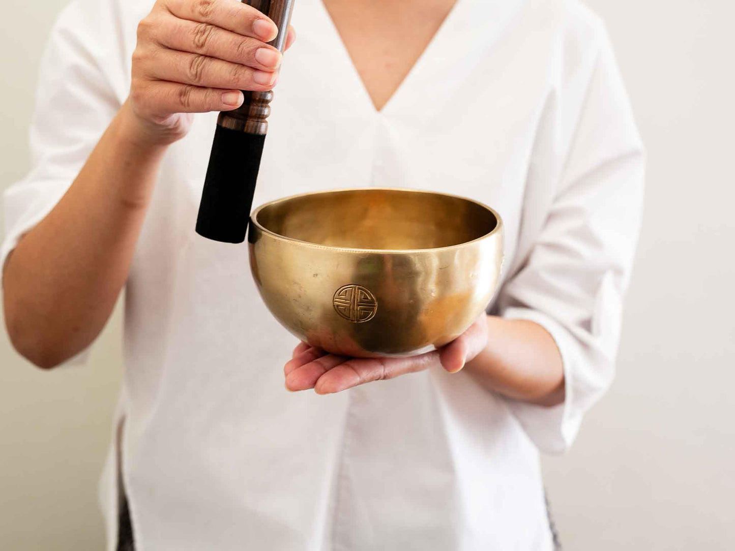 Hand Hammered Moon Singing Bowl - Base Note E4 330