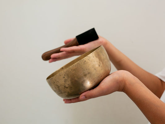 Tara Singing Bowl - Base Note G#3 (210 Hz)