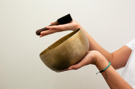 Tara Singing Bowl - Base Note F3 (169 Hz)