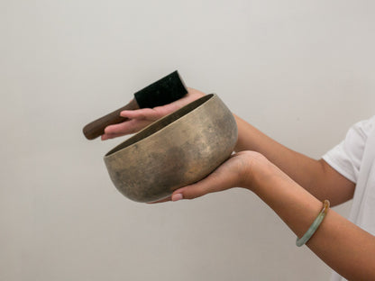 Remuna Singing Bowl - B3 (248 Hz)