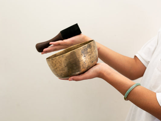 Tara Singing Bowl - Base Note G3 (205 Hz)