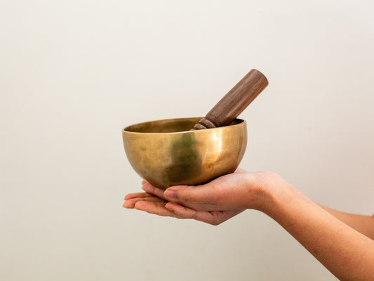 Small Hand Hammered Singing Bowl - Base note F4 (339)