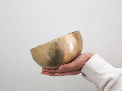 Hand Hammered Moon Singing Bowl - Base Note C#3 140 Hz