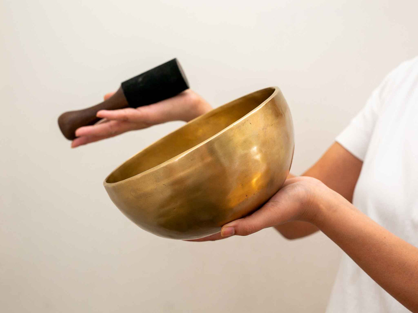 Hand Hammered Singing Bowl - Base Note G3 197 Hz