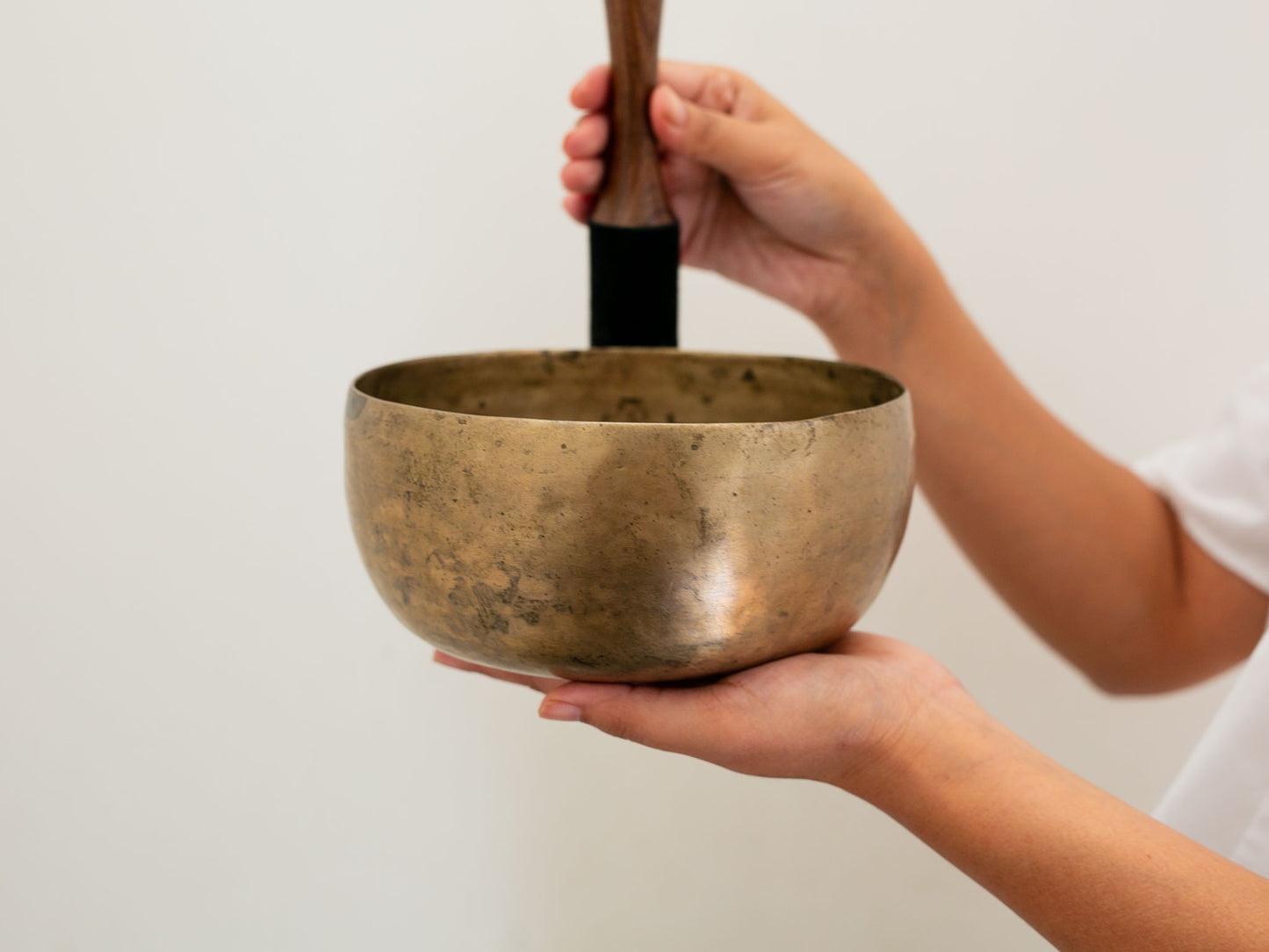 Tara Singing Bowl - Base Note F3 (171 Hz)