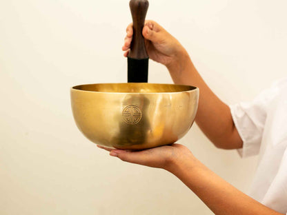 Hand Hammered Moon Singing Bowl - Base Note C#3 (141) Hz