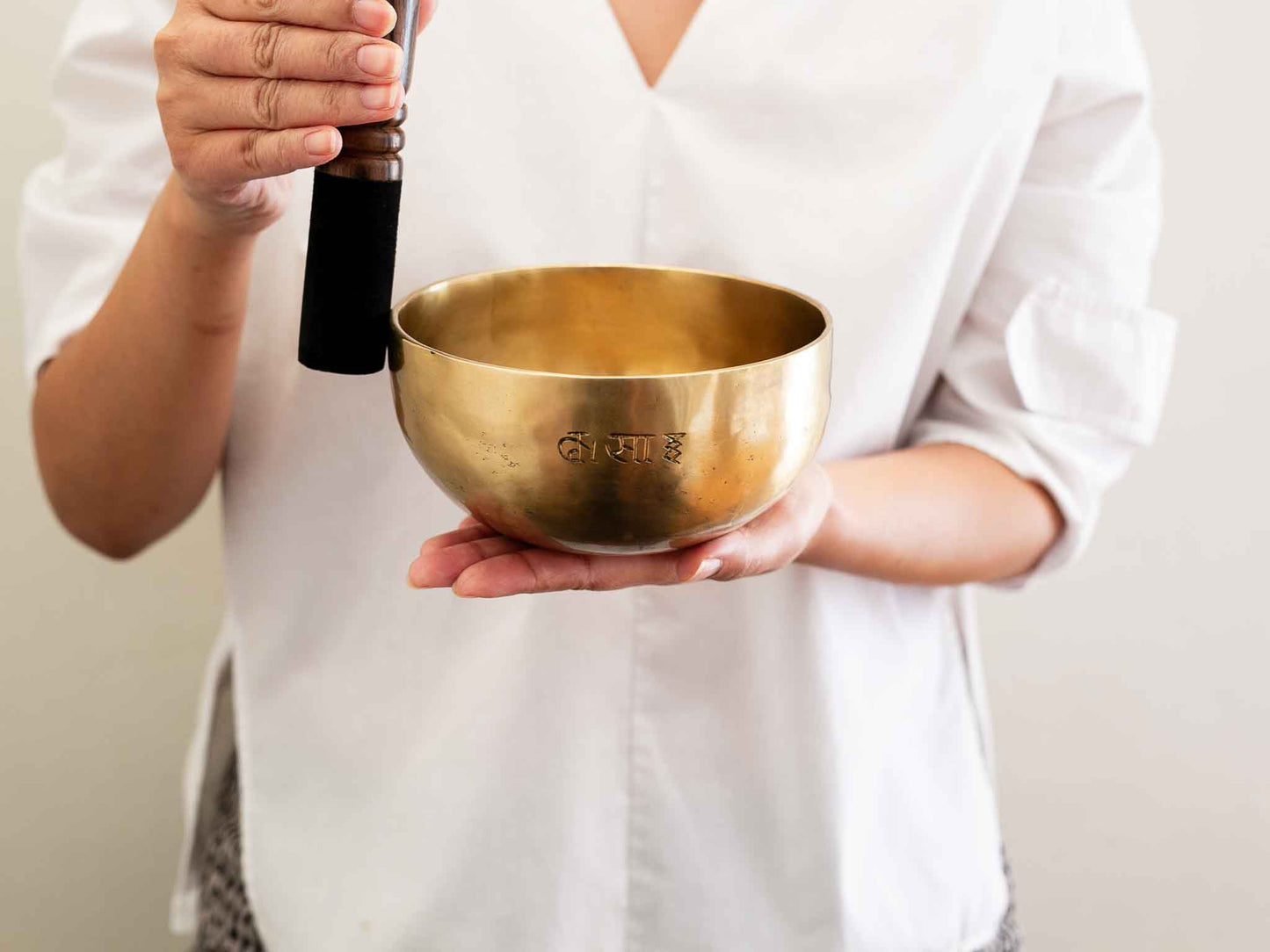 Hand Hammered Moon Singing Bowl - Base Note F4 339