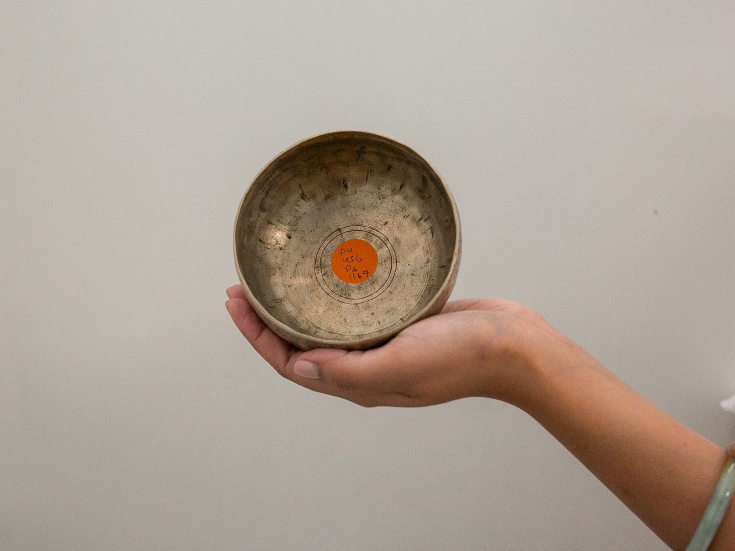 Small Tara Singing Bowl - Base Note A4 (456)