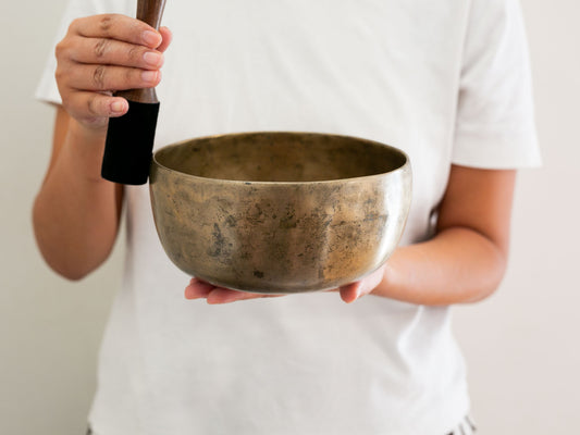 Tara Singing Bowl (thick rim) - Base Note G#3 (205 Hz)