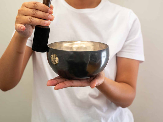 Silver Moon Singing Bowl - Base Note E4 (321)