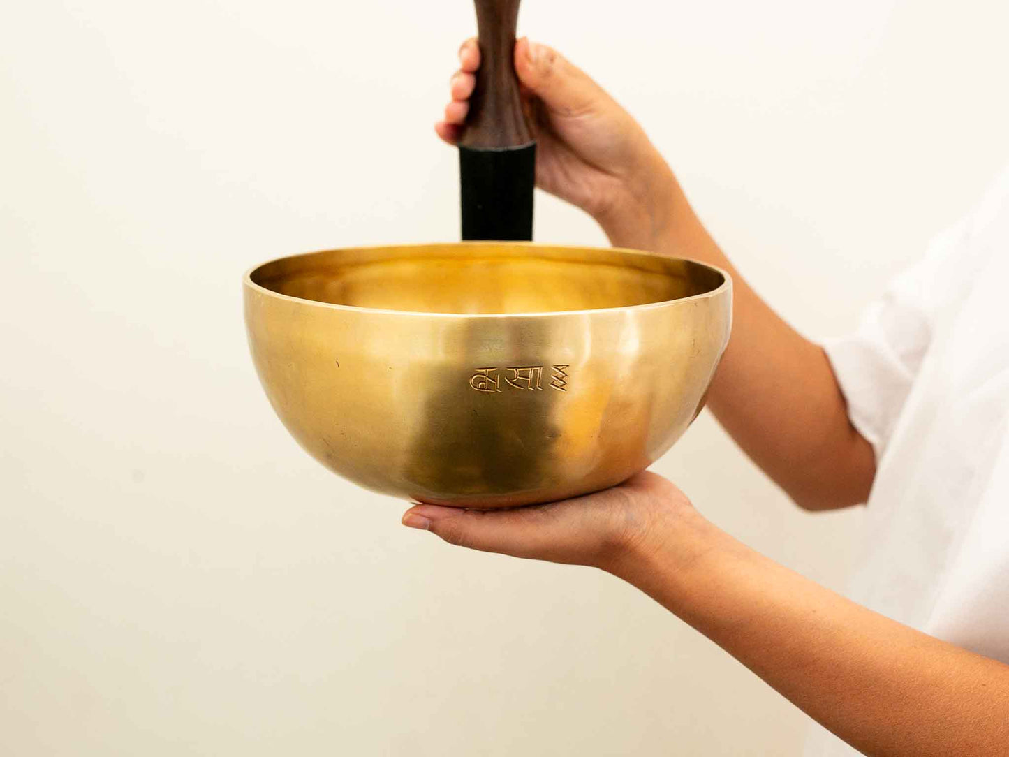 Hand Hammered Moon Singing Bowl - Base Note C#3 (138) Hz