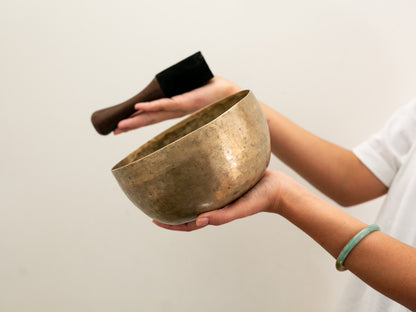 Tara Singing Bowl - Base Note A3 (108 Hz)