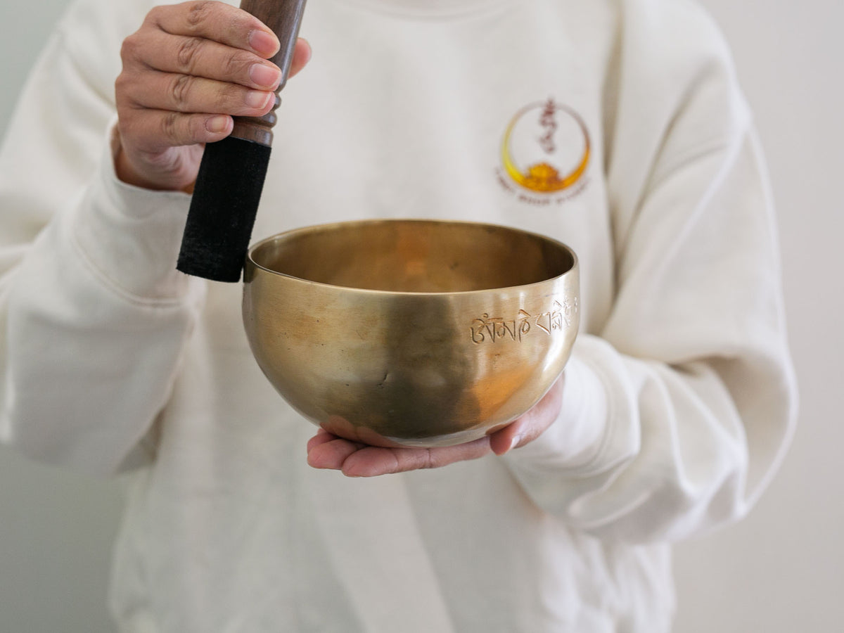 Hand Hammered Moon Singing Bowl - Base Note D4 298 Hz
