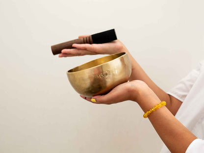 Hand Hammered Moon Singing Bowl - Base Note F4 356 Hz