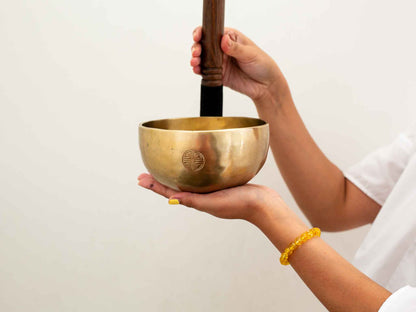 Hand Hammered Moon Singing Bowl - Base Note F4 356 Hz