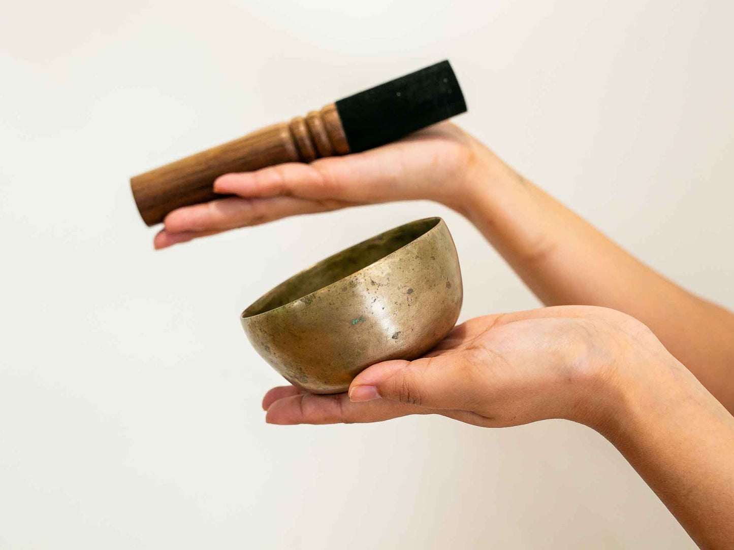 Small Tara Singing Bowl - Base Note C5 (264)