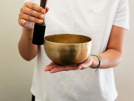 Small Hand Hammered Singing Bowl - Base note F#4 (370)