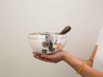 Silver Moon Singing Bowl - Base Note C4 (263 Hz)