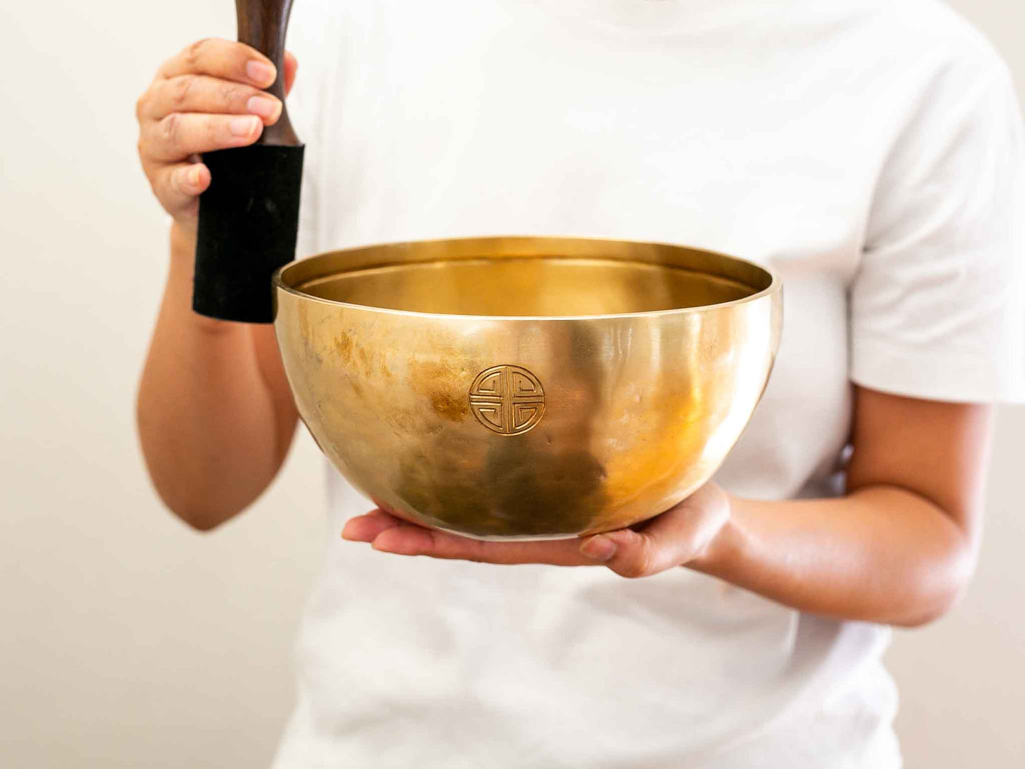 Hand Hammered Moon Singing Bowl - Base Note E3 166 Hz