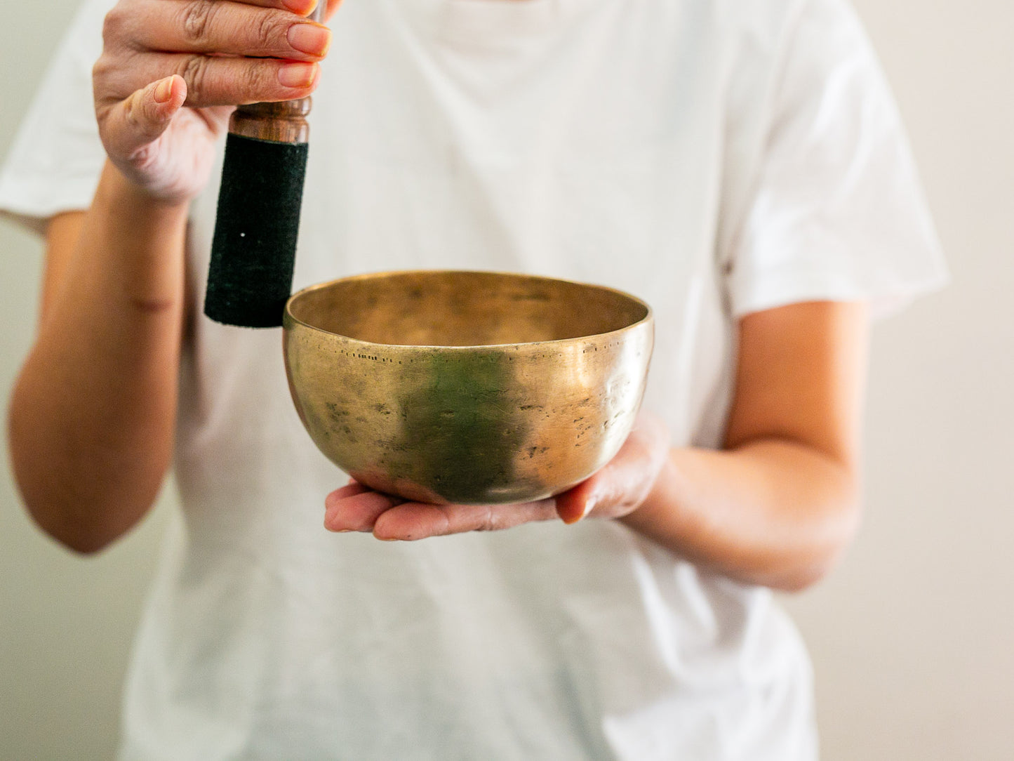 Small Tara Singing Bowl - Base Note D#4 (305)