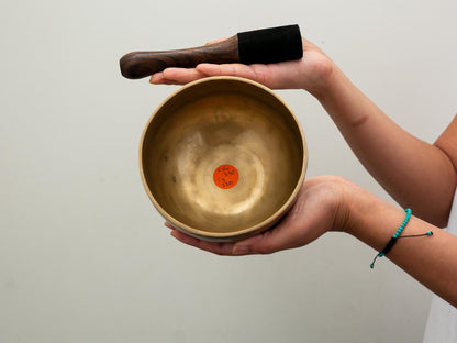 Small Hand Hammered Singing Bowl - Base note F#4 (370)
