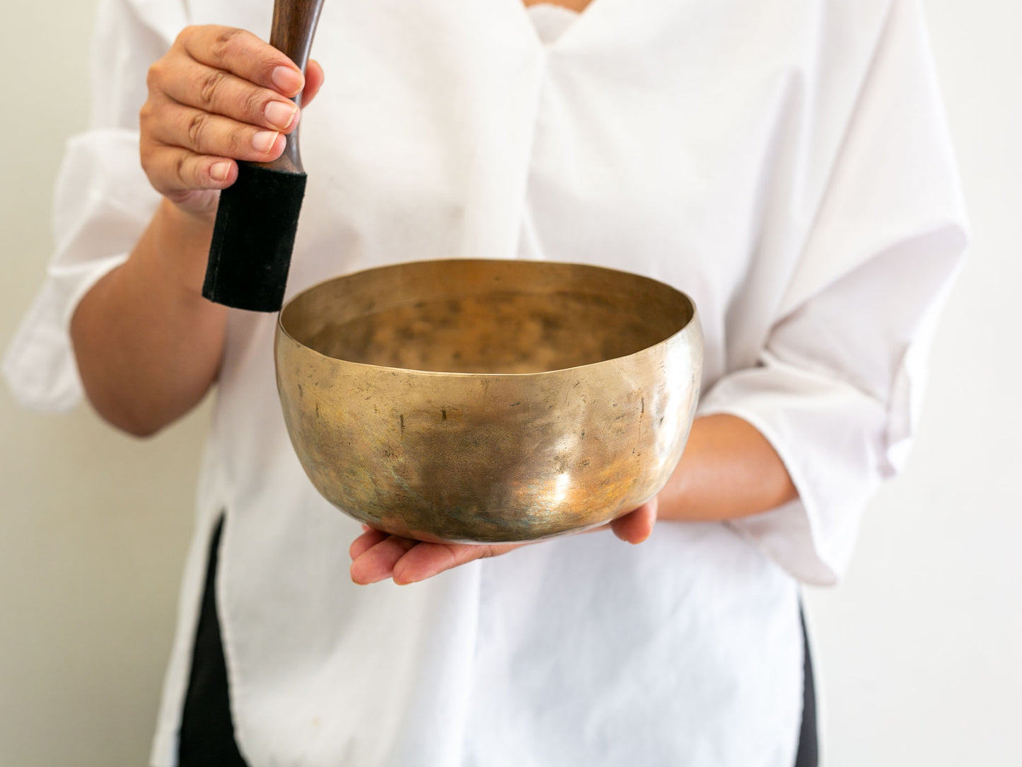 Tara Singing Bowl - Base Note F3 (178 Hz)