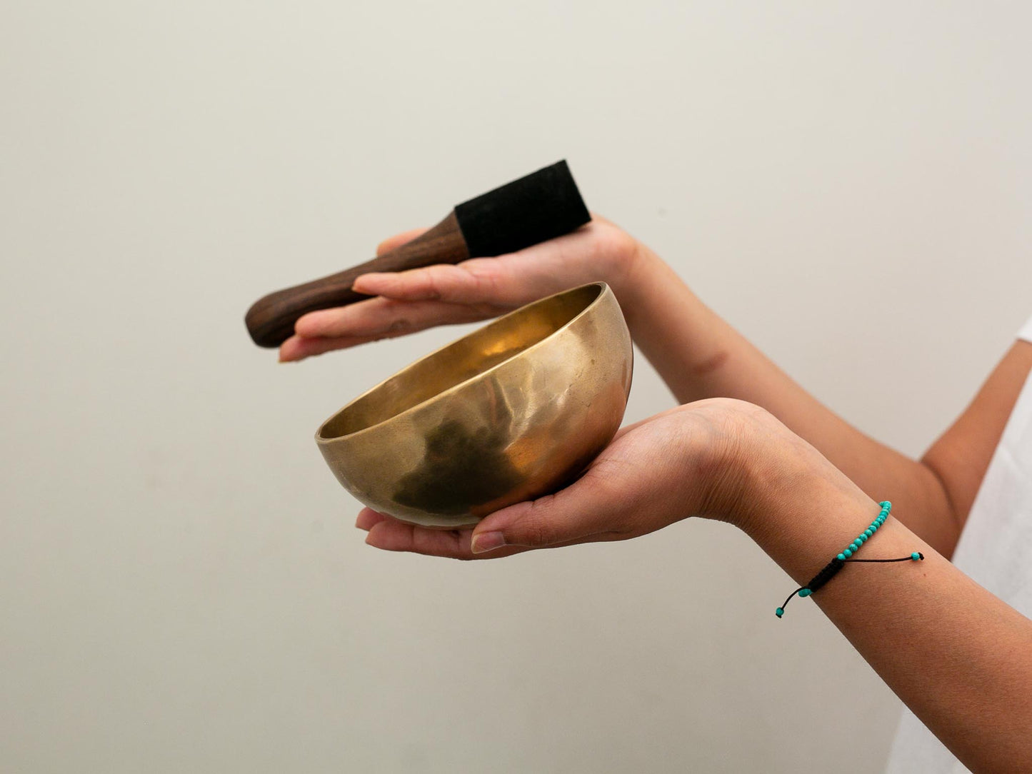 Small Hand Hammered Singing Bowl - Base note G4 (390)