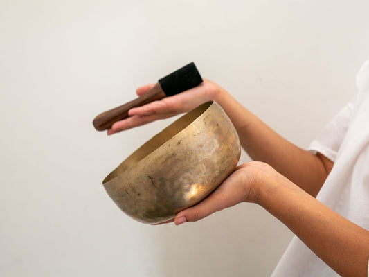 Tara Singing Bowl - Base Note F3 (178 Hz)