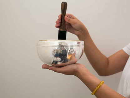 Silver Moon Singing Bowl - Base Note C#4 (281 Hz)
