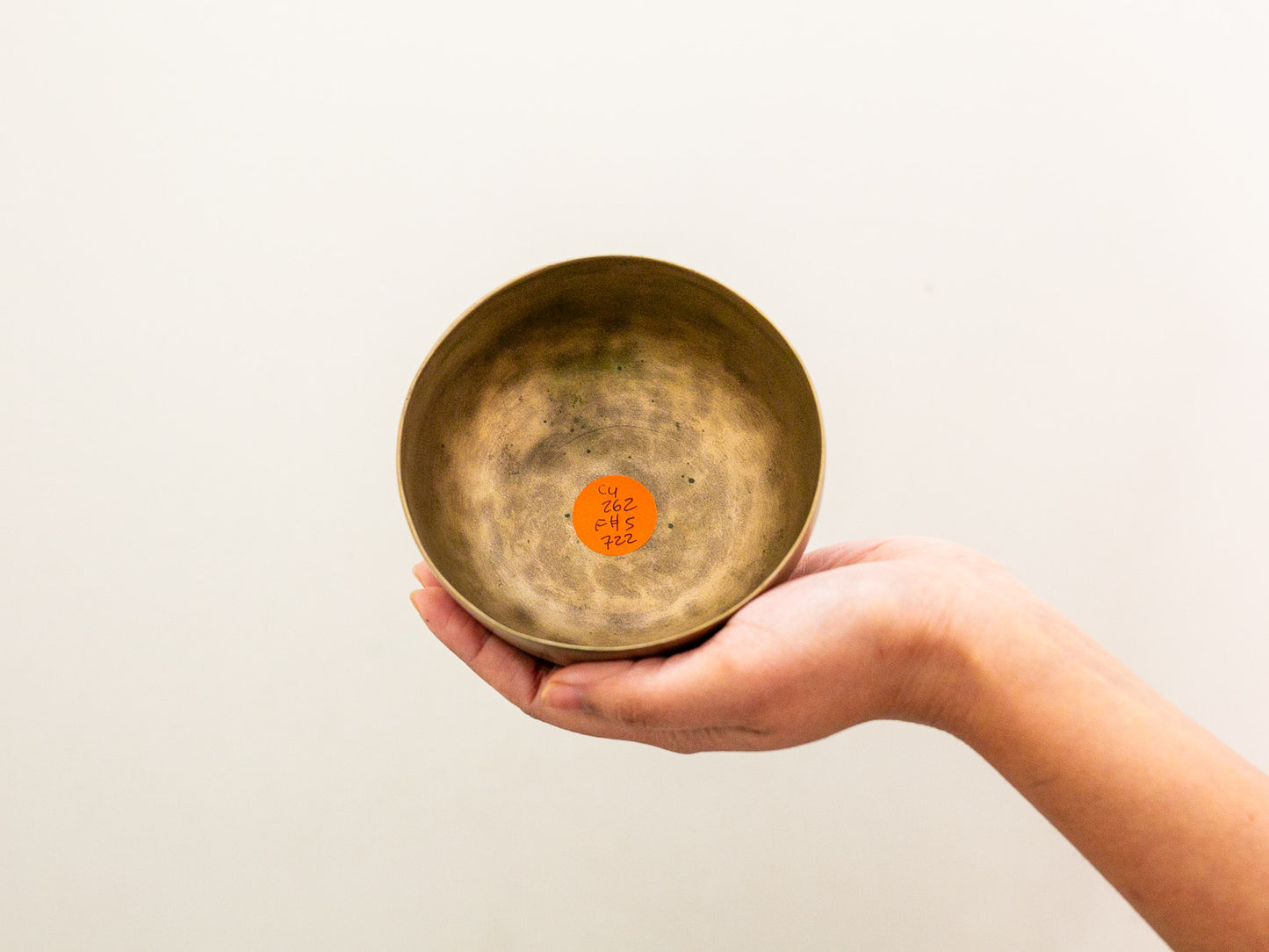 Small Tara Singing Bowl - Base Note C4 (262)
