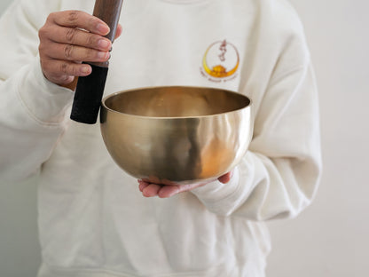 Hand Hammered Singing Bowl - Base Note B3 242 Hz