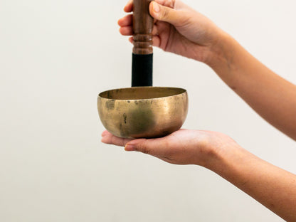 Small Tara Singing Bowl - Base Note D#4 (316)