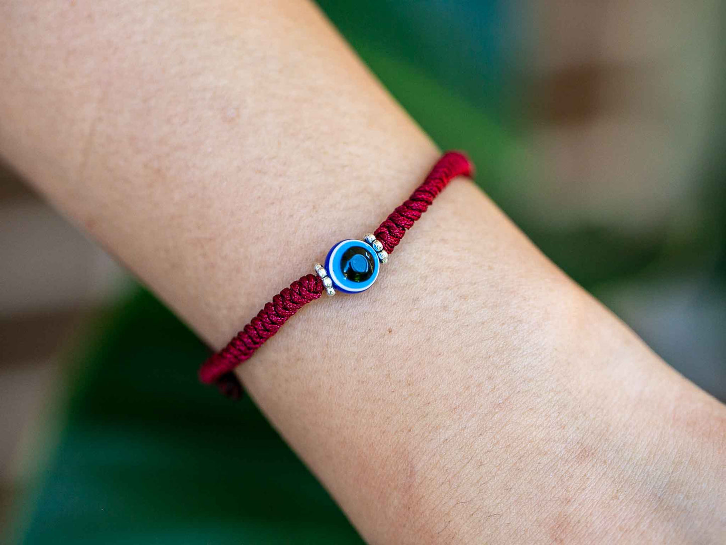 Minimal Evil Eye Bracelet (3 colour choices)