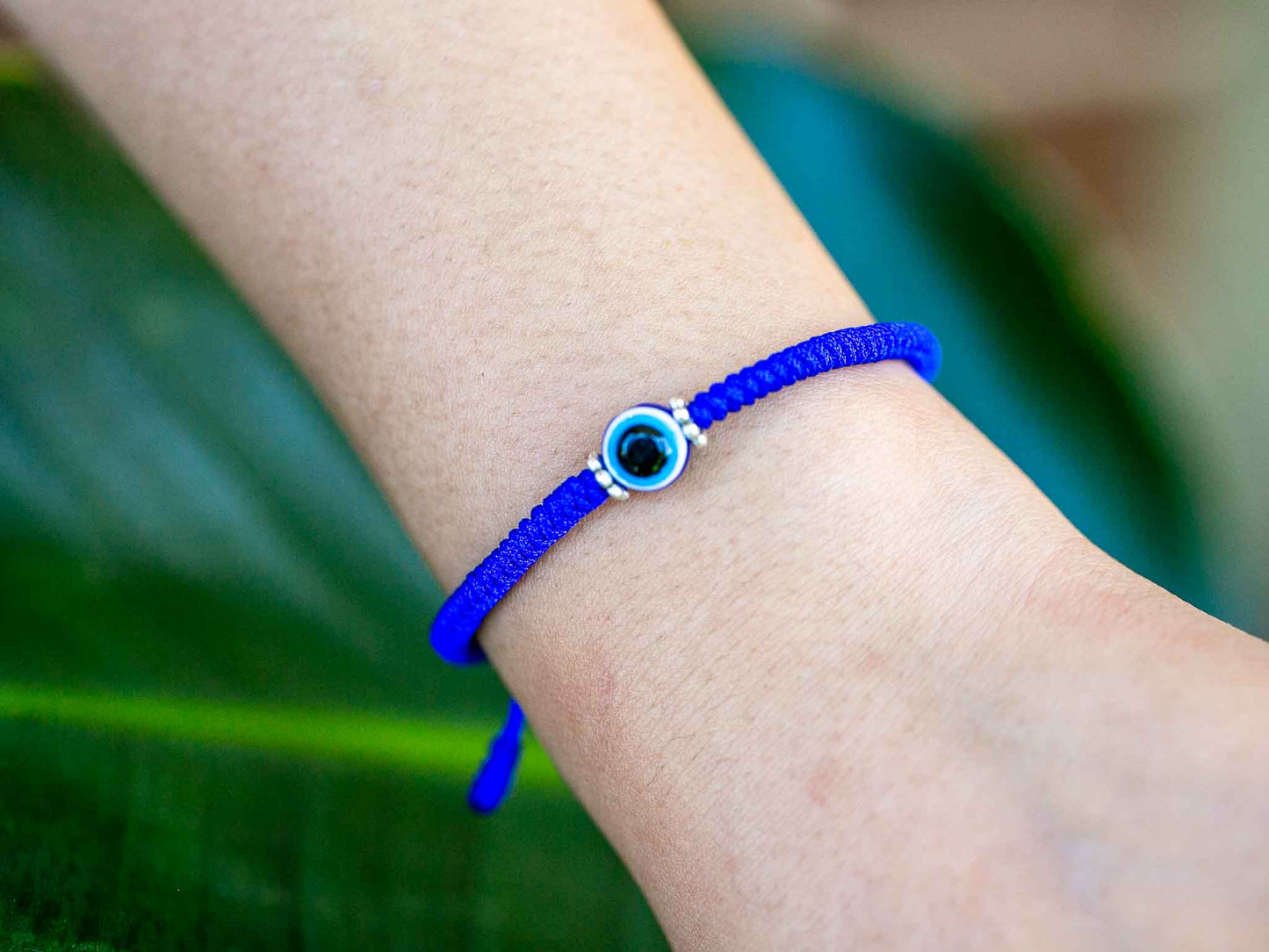 Minimal Evil Eye Bracelet (3 colour choices)