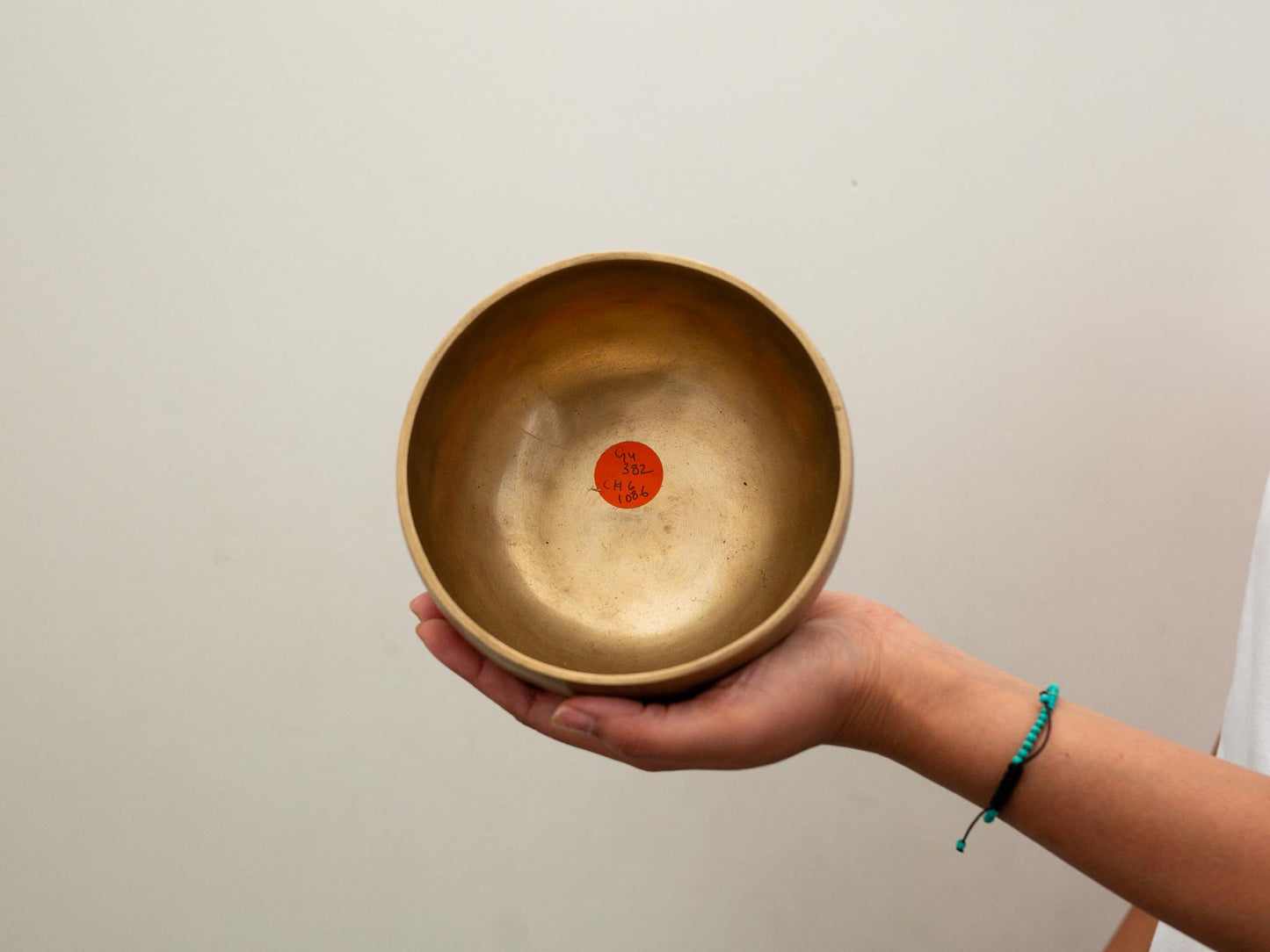 Small Hand Hammered Singing Bowl - Base note G4 (382)