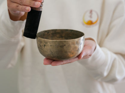 Small Tara Singing Bowl - Base Note F#4 (359Hz)