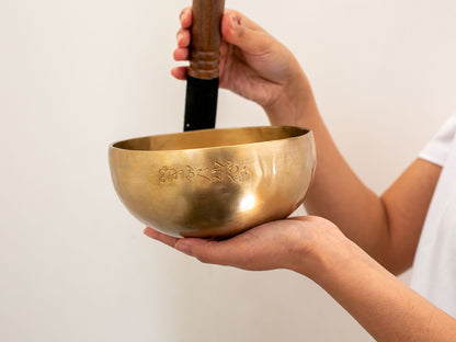 Hand Hammered Moon Singing Bowl - Base Note G#4 271 Hz