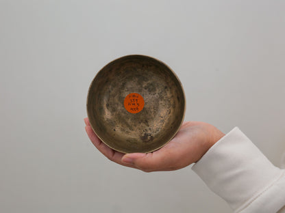 Small Tara Singing Bowl - Base Note F#4 (359Hz)