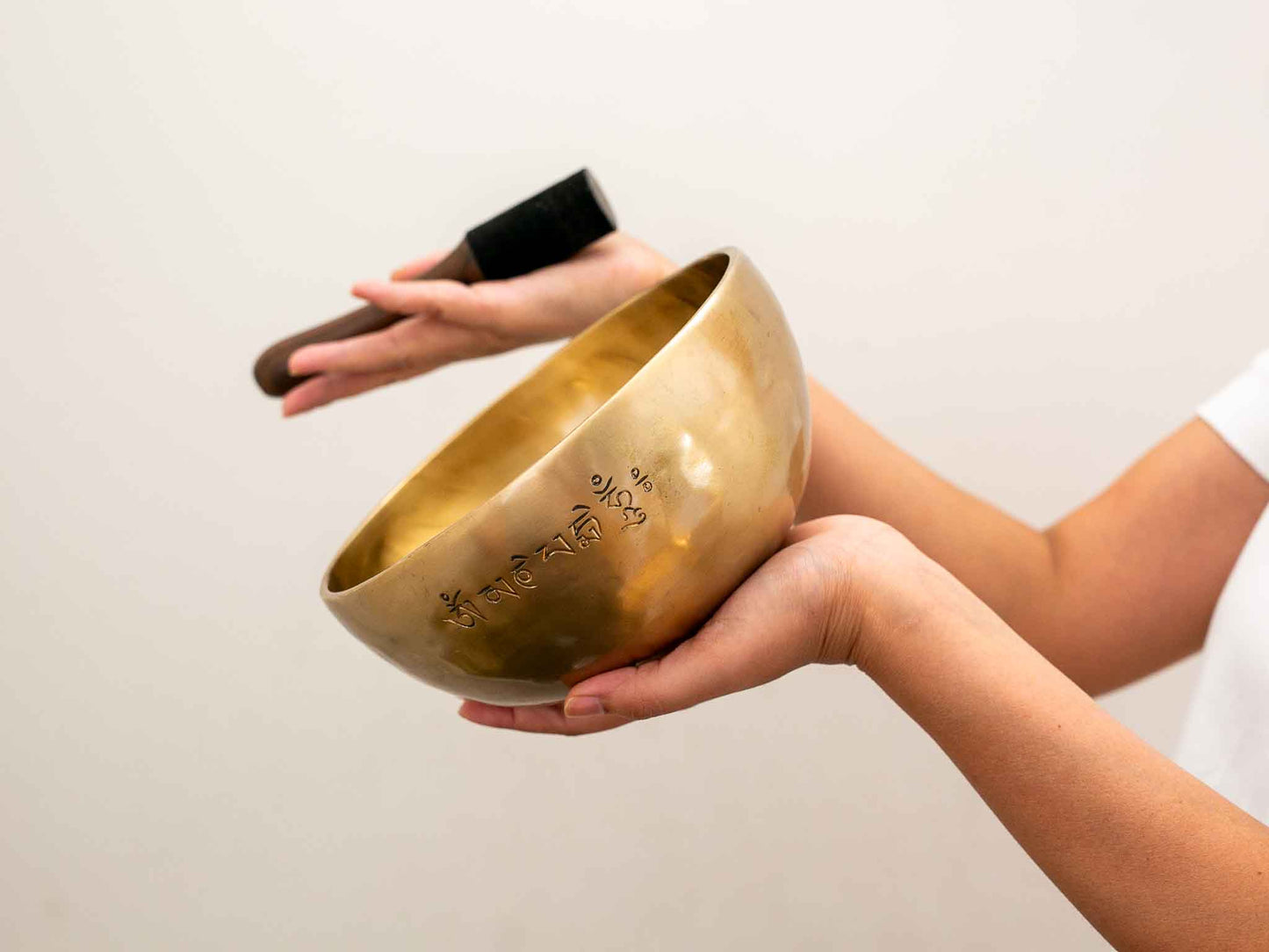 Hand Hammered Moon Singing Bowl - Base Note A3 234 Hz