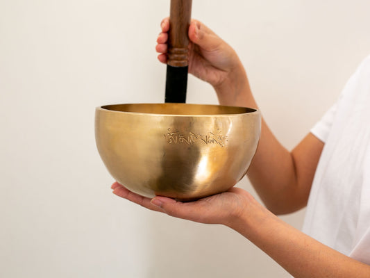 Hand Hammered Moon Singing Bowl - Base Note A3 214 Hz