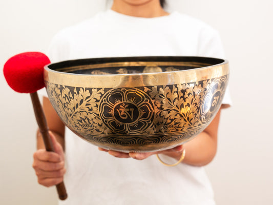 Yantra Singing Bowl (G2 98 Hz)