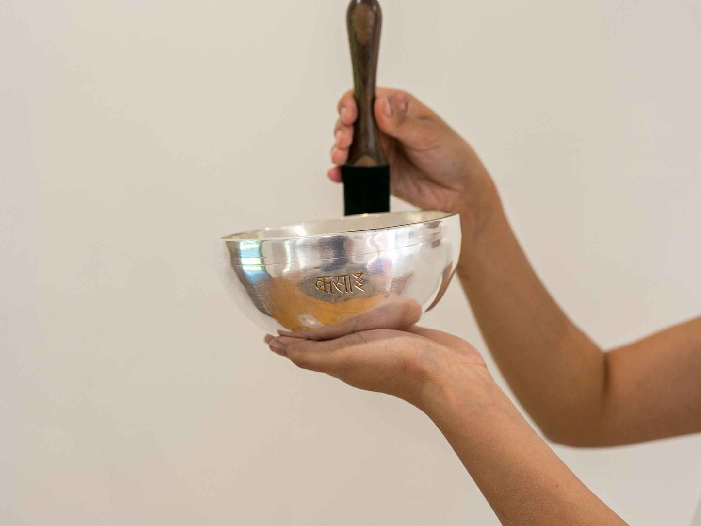 Silver Moon Singing Bowl - Base Note E4 (336Hz)