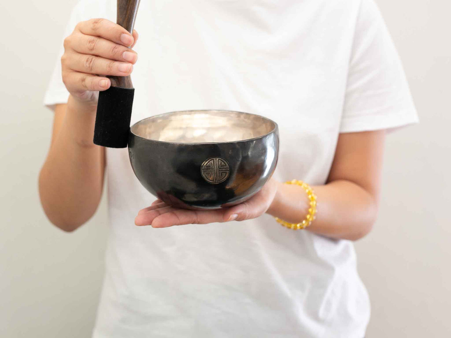 Silver Moon Singing Bowl - Base Note E4 (333 Hz)