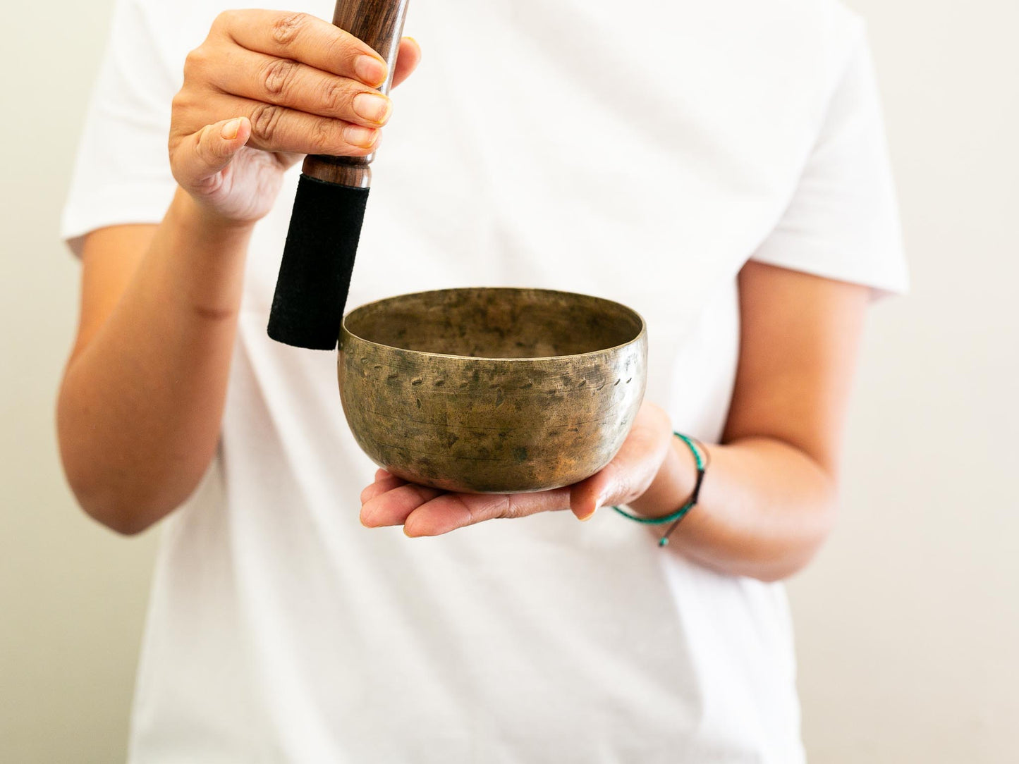 Small Tara Singing Bowl - Base Note D4 (298)