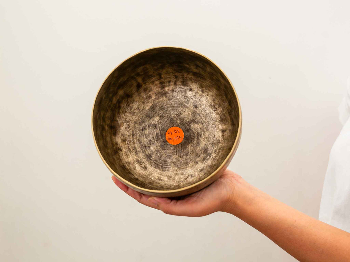 Tara Singing Bowl - Base Note E3 (162 Hz)