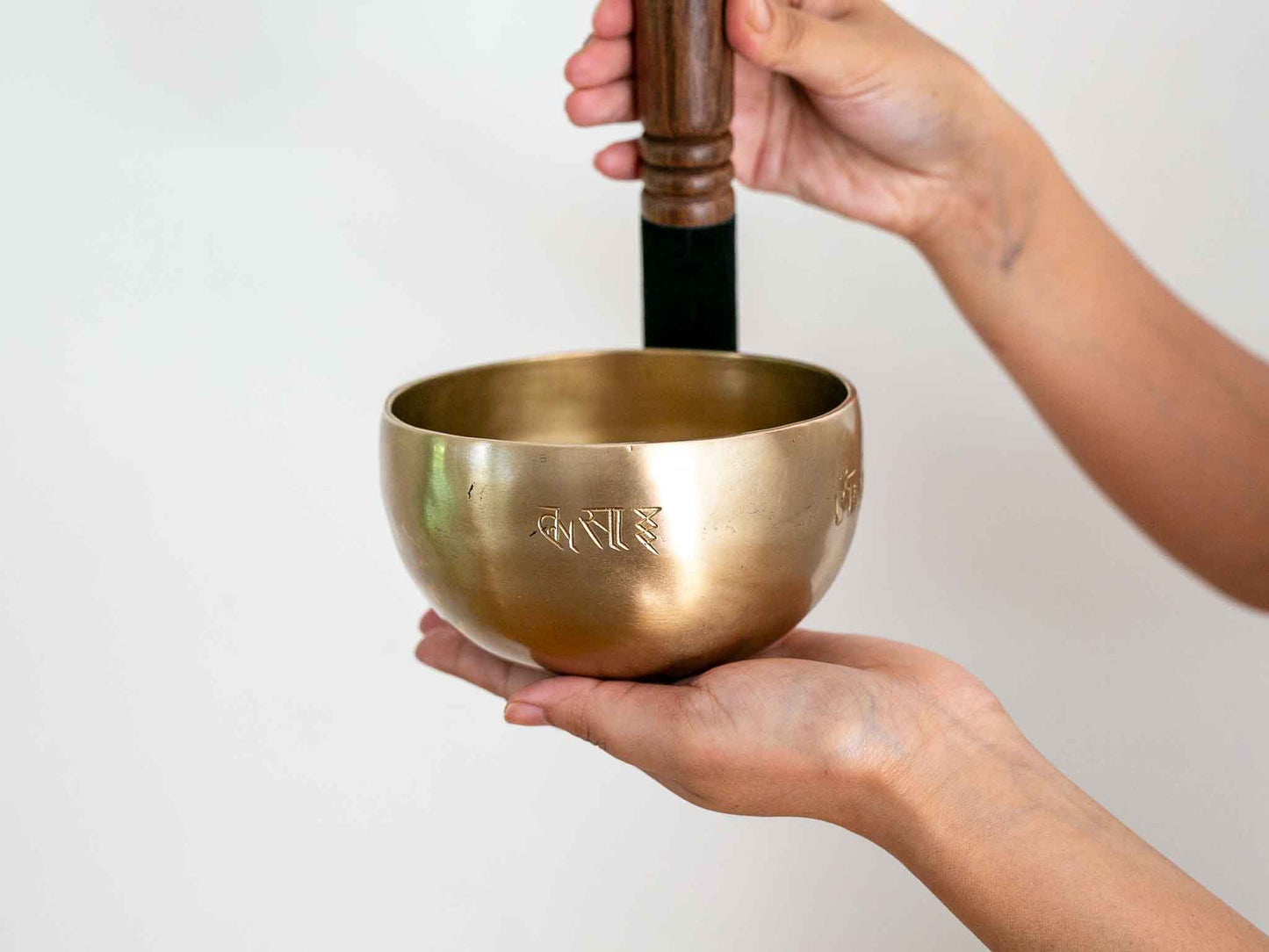 Hand Hammered Moon Singing Bowl - Base Note G#4 425 Hz