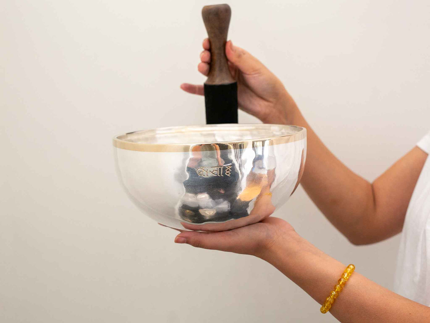 Silver Moon Singing Bowl - Base Note D#3 (153 Hz)