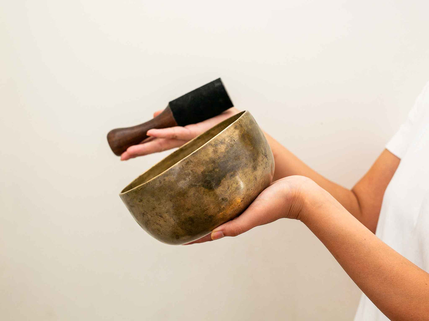 Tara Singing Bowl - Base Note G3 (193 Hz)