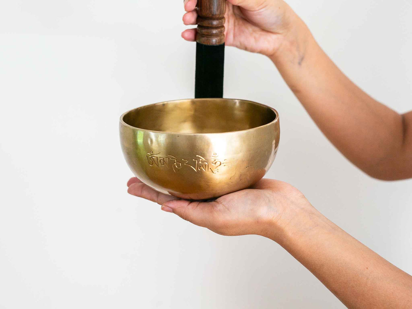 Hand Hammered Moon Singing Bowl - Base Note F4 354 Hz