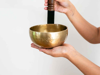 Hand Hammered Moon Singing Bowl - Base Note F4 354 Hz